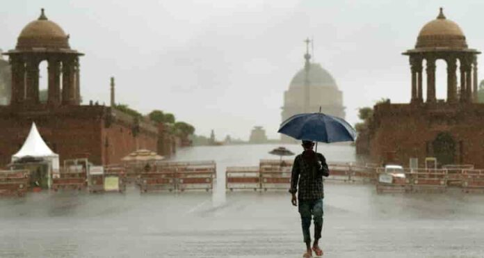 Weather Update: दिल्ली-एनसीआर में सुहाना हुआ मौसम, सुबह तेज बारिश, जानें इस वीकेंड कैसा रहेगा मौसम